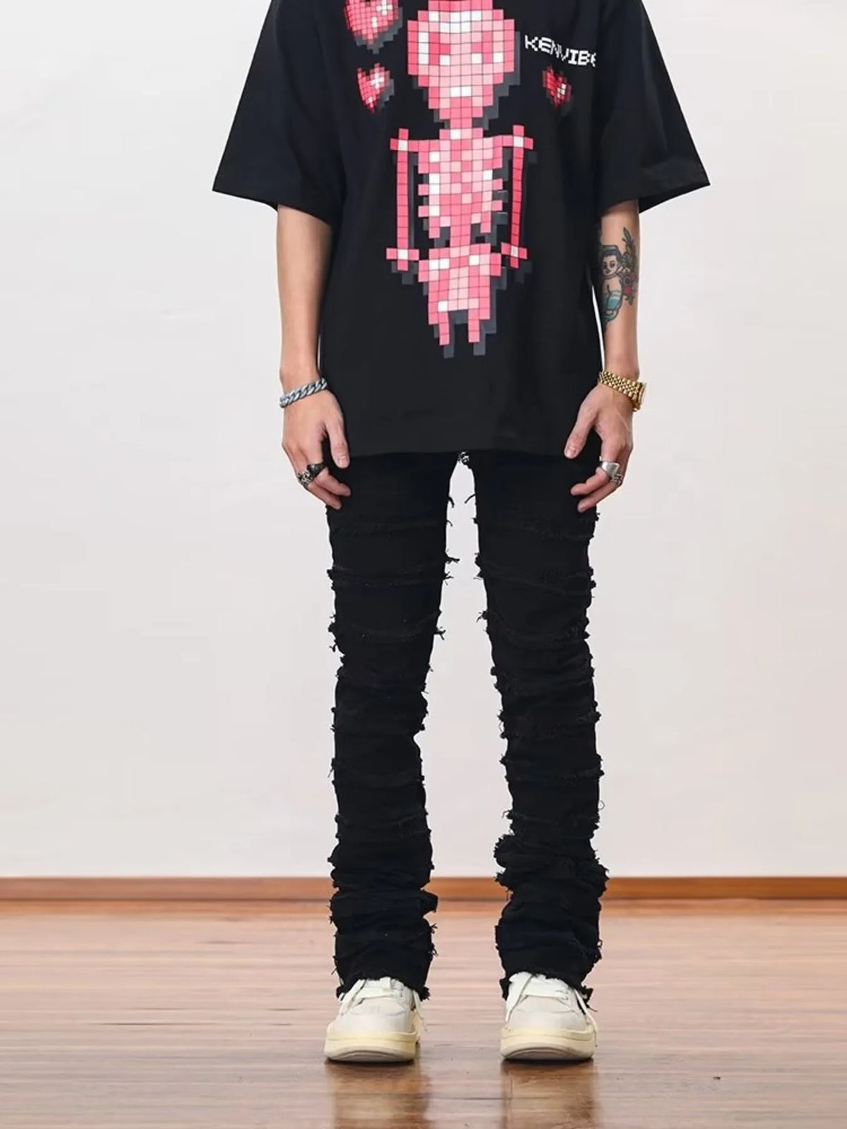 Slim Fit Frayed Hem Jeans