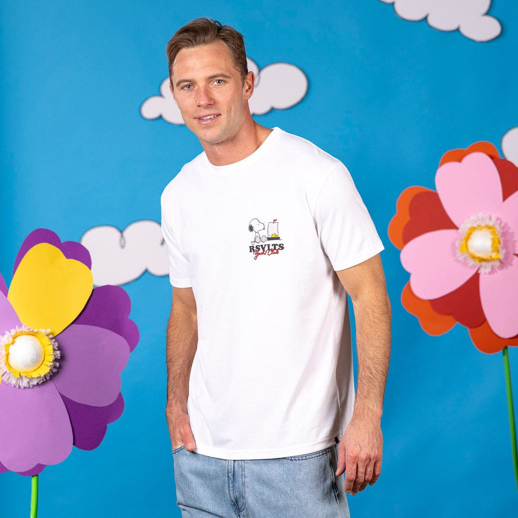 Peanuts "Sailin' Away" – Crewneck Tee